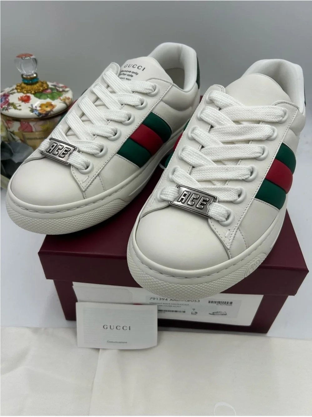 Men’s Gucci ace Webb stripe leather sneakers size 9 fits 10 US made in Italy